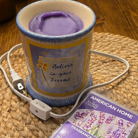 Yankee Candle Wax Warmer - Picture 1 of 5